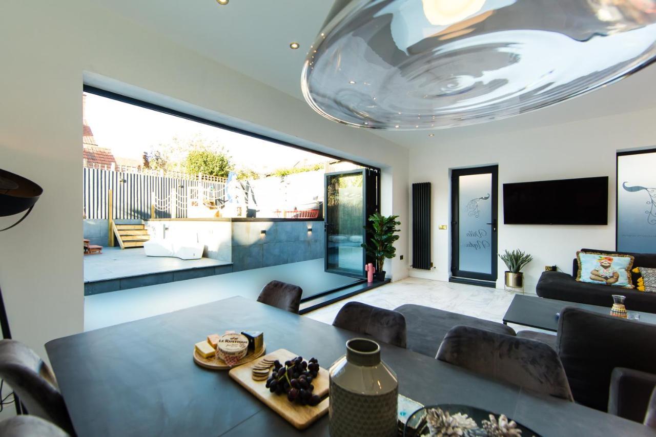 Rounton Villa By Maison Parfaite - Hot Tub - Sea Views - Parking 罗宾胡兹贝 外观 照片
