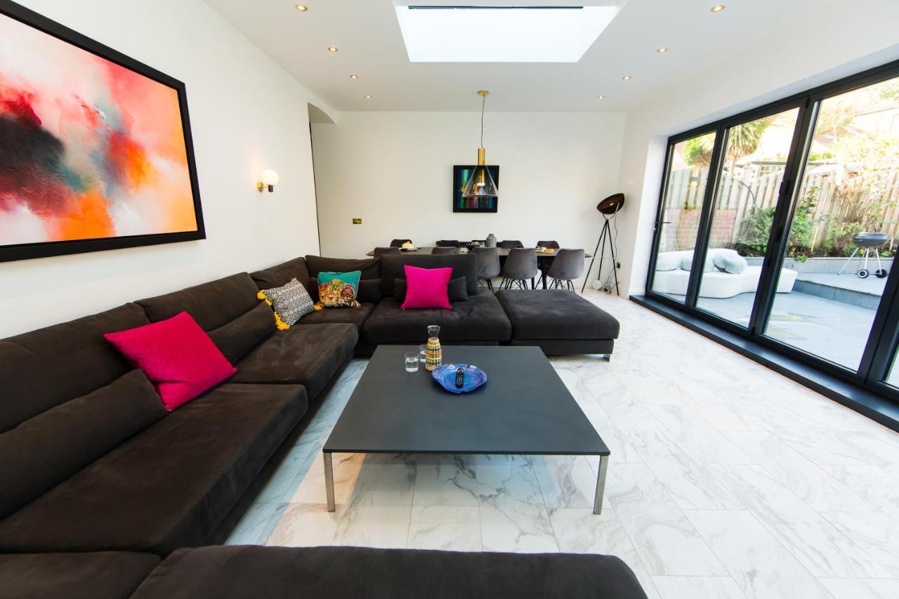 Rounton Villa By Maison Parfaite - Hot Tub - Sea Views - Parking 罗宾胡兹贝 外观 照片