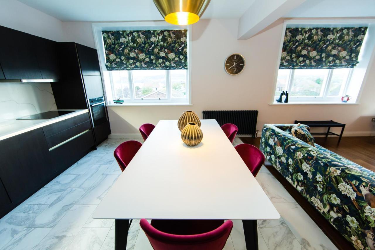 Rounton Villa By Maison Parfaite - Hot Tub - Sea Views - Parking 罗宾胡兹贝 外观 照片